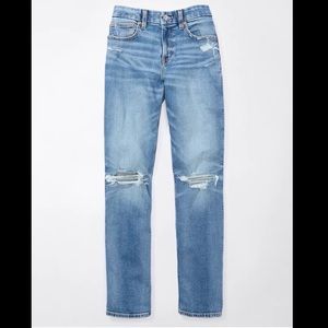 AE Stretch Curvy Ripped Straight Jean size 12 Long